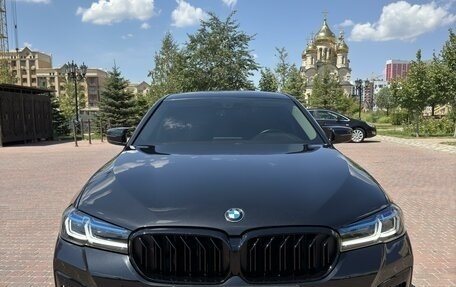 BMW 5 серия, 2018 год, 3 550 000 рублей, 2 фотография