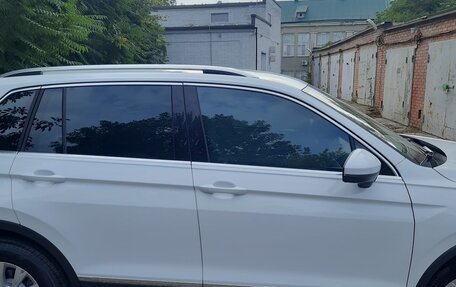 Volkswagen Tiguan II, 2017 год, 3 100 000 рублей, 4 фотография