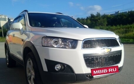 Chevrolet Captiva I, 2012 год, 1 199 999 рублей, 2 фотография