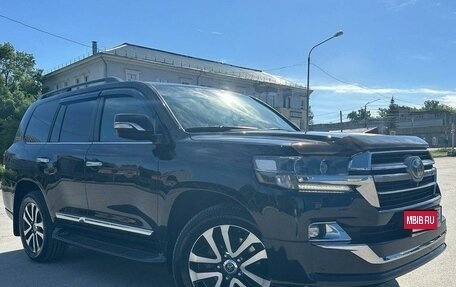 Toyota Land Cruiser 200, 2019 год, 7 500 000 рублей, 2 фотография