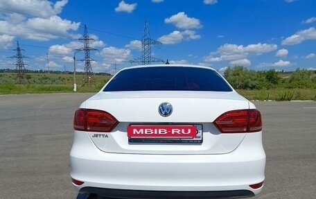 Volkswagen Jetta VI, 2013 год, 1 400 000 рублей, 6 фотография