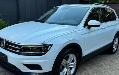 Volkswagen Tiguan II, 2020 год, 3 399 999 рублей, 1 фотография