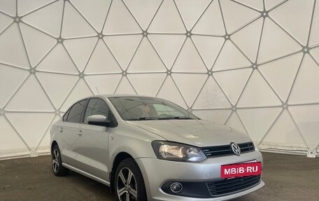 Volkswagen Polo VI (EU Market), 2011 год, 666 000 рублей, 2 фотография