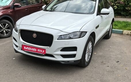 Jaguar F-Pace, 2016 год, 2 400 000 рублей, 2 фотография