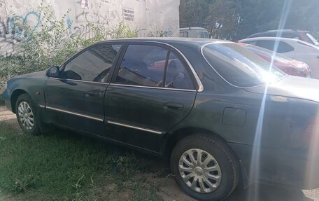 Hyundai Sonata III рестайлинг, 1997 год, 200 000 рублей, 3 фотография