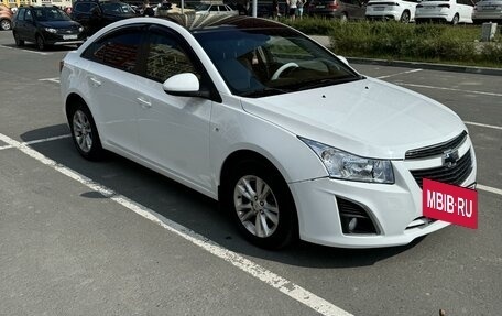 Chevrolet Cruze II, 2013 год, 950 000 рублей, 3 фотография