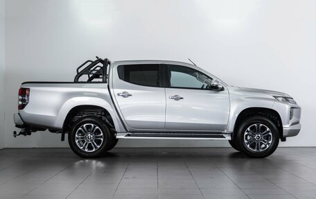 Mitsubishi L200 IV рестайлинг, 2022 год, 4 095 000 рублей, 5 фотография