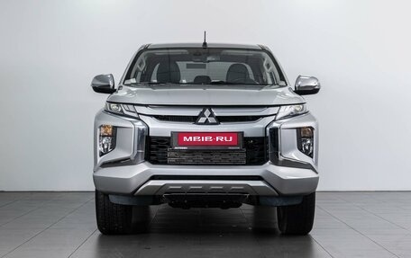 Mitsubishi L200 IV рестайлинг, 2022 год, 4 095 000 рублей, 3 фотография