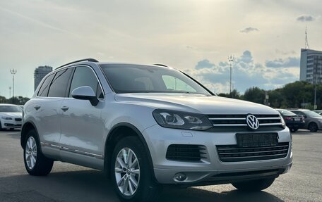 Volkswagen Touareg III, 2011 год, 1 980 000 рублей, 4 фотография