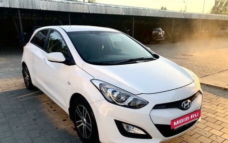 Hyundai i30 II рестайлинг, 2014 год, 1 200 000 рублей, 2 фотография