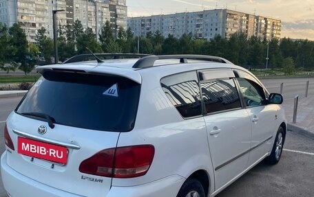 Toyota Ipsum II, 2001 год, 840 000 рублей, 3 фотография