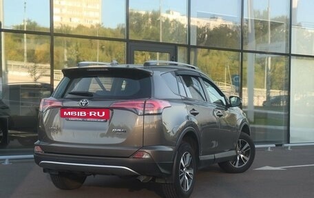 Toyota RAV4, 2017 год, 2 780 000 рублей, 2 фотография