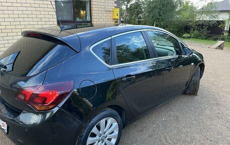 Opel Astra J, 2011 год, 755 000 рублей, 4 фотография