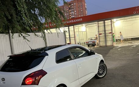 KIA cee'd I рестайлинг, 2009 год, 670 000 рублей, 4 фотография