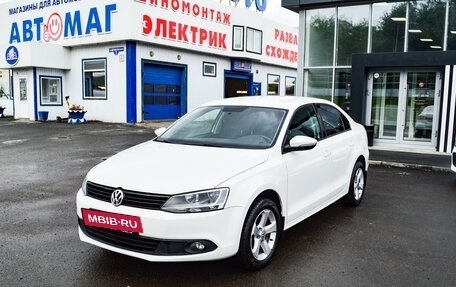 Volkswagen Jetta VI, 2012 год, 998 000 рублей, 4 фотография