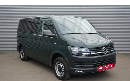 Volkswagen Caravelle T6 рестайлинг, 2016 год, 3 275 000 рублей, 3 фотография