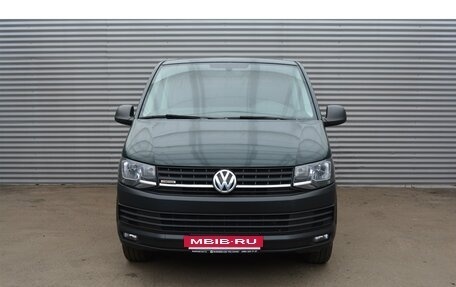 Volkswagen Caravelle T6 рестайлинг, 2016 год, 3 275 000 рублей, 2 фотография