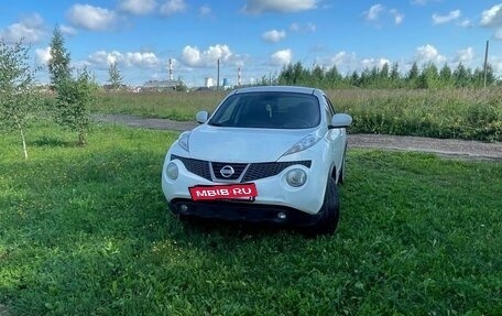 Nissan Juke II, 2013 год, 1 300 000 рублей, 2 фотография