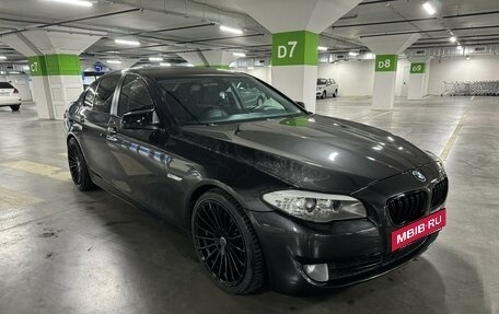 BMW 5 серия, 2013 год, 2 100 000 рублей, 2 фотография