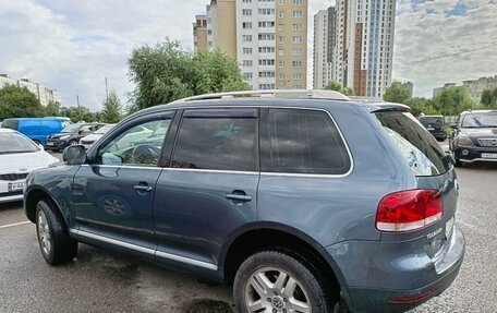 Volkswagen Touareg III, 2006 год, 1 300 000 рублей, 2 фотография