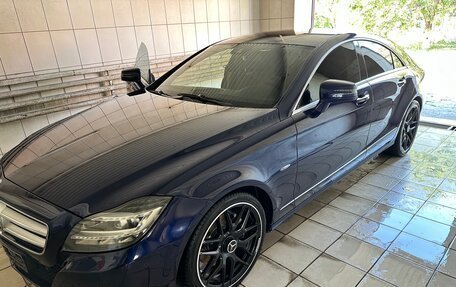 Mercedes-Benz CLS, 2012 год, 2 300 000 рублей, 2 фотография