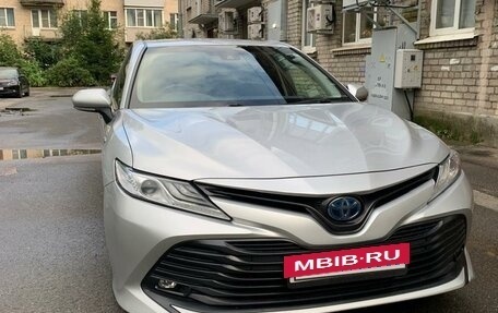 Toyota Camry, 2018 год, 2 500 000 рублей, 1 фотография