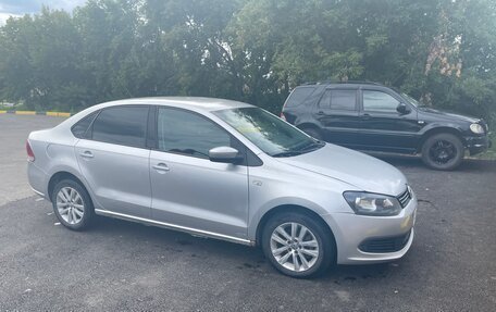 Volkswagen Polo VI (EU Market), 2012 год, 550 000 рублей, 2 фотография