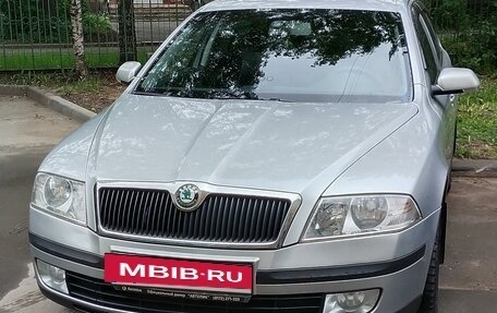 Skoda Octavia, 2008 год, 800 000 рублей, 2 фотография