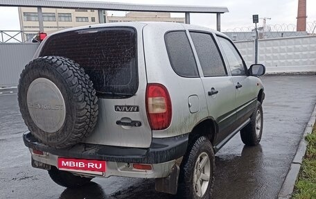 Chevrolet Niva I рестайлинг, 2003 год, 600 000 рублей, 4 фотография