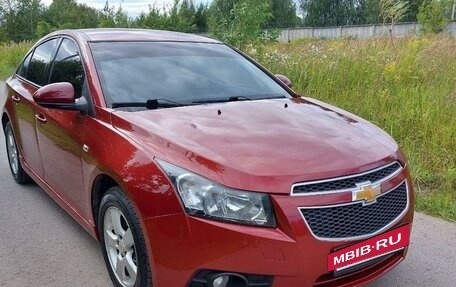 Chevrolet Cruze II, 2011 год, 820 000 рублей, 4 фотография