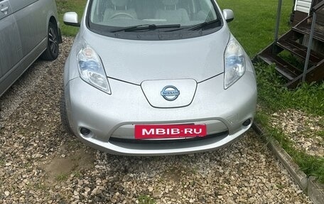 Nissan Leaf I, 2011 год, 760 000 рублей, 3 фотография