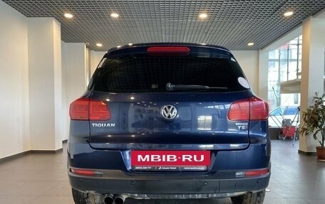 Volkswagen Tiguan I, 2012 год, 999 000 рублей, 4 фотография