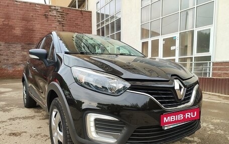 Renault Kaptur I рестайлинг, 2018 год, 1 670 000 рублей, 4 фотография