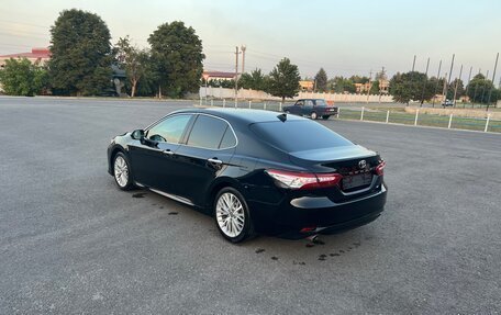 Toyota Camry, 2019 год, 3 290 000 рублей, 3 фотография