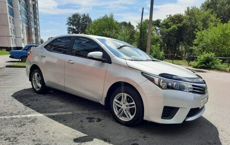 Toyota Corolla, 2015 год, 1 325 000 рублей, 2 фотография