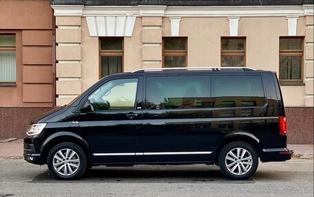 Volkswagen Multivan T6 рестайлинг, 2018 год, 4 300 000 рублей, 7 фотография