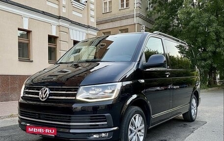 Volkswagen Multivan T6 рестайлинг, 2018 год, 4 300 000 рублей, 8 фотография