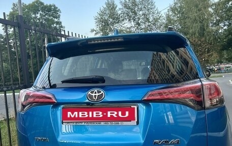 Toyota RAV4, 2016 год, 3 000 000 рублей, 4 фотография