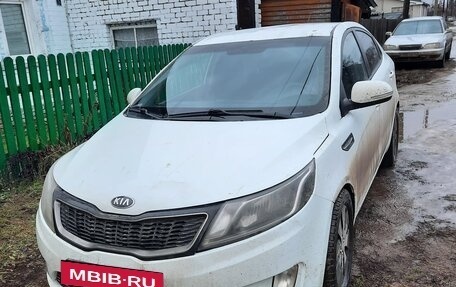 KIA Rio III рестайлинг, 2014 год, 550 000 рублей, 2 фотография