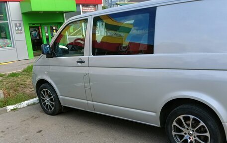 Volkswagen Transporter T5 рестайлинг, 2009 год, 1 500 000 рублей, 2 фотография