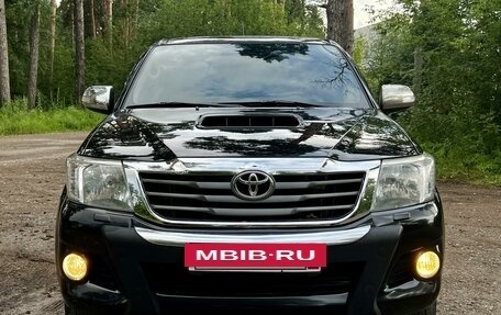 Toyota Hilux VII, 2012 год, 2 250 000 рублей, 2 фотография