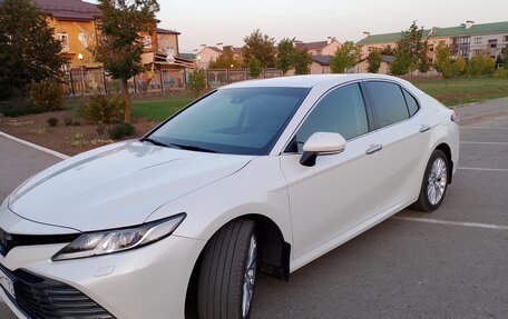 Toyota Camry, 2018 год, 3 000 000 рублей, 3 фотография