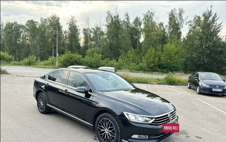 Volkswagen Passat B8 рестайлинг, 2016 год, 2 035 000 рублей, 2 фотография