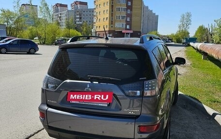 Mitsubishi Outlander III рестайлинг 3, 2011 год, 1 460 000 рублей, 3 фотография