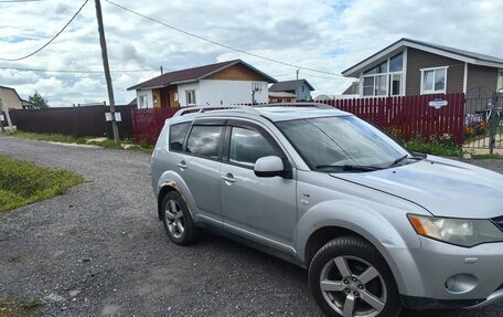 Mitsubishi Outlander III рестайлинг 3, 2007 год, 660 000 рублей, 1 фотография