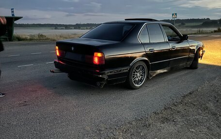 BMW 5 серия, 1988 год, 140 000 рублей, 2 фотография