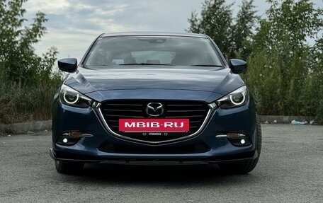 Mazda Axela, 2018 год, 1 570 000 рублей, 2 фотография