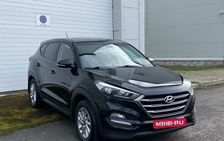 Hyundai Tucson III, 2015 год, 1 750 000 рублей, 2 фотография