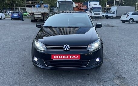 Volkswagen Polo VI (EU Market), 2011 год, 850 000 рублей, 3 фотография