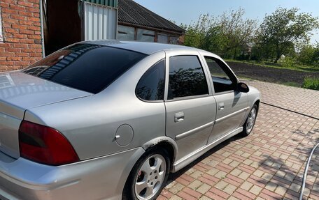 Opel Vectra B рестайлинг, 2000 год, 300 000 рублей, 3 фотография